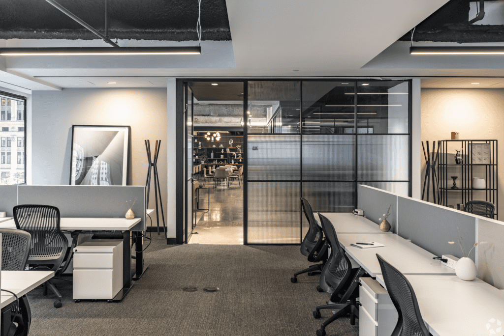 Effektiv kontorsstädning i Göteborg för rena och fräscha arbetsplatser. Professionell städservice fö.